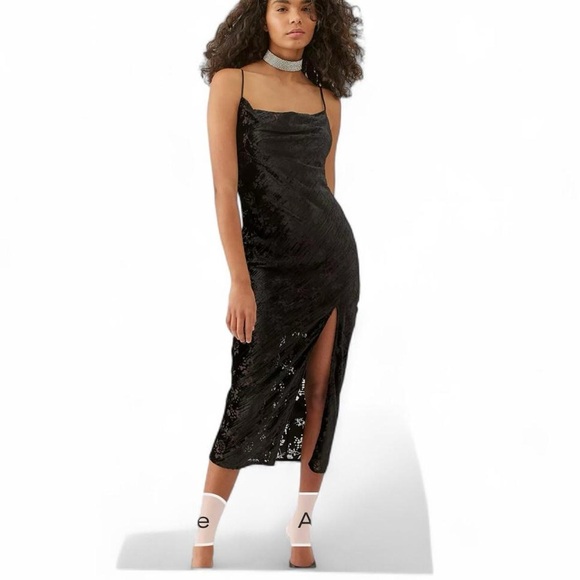 Urban Outfitters Mallory velvet midi dress floral print women’s small - Picture 1 of 8